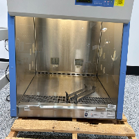 Thermo Scientific 1300 Series A2 4' Biosafety Cabinet image 3